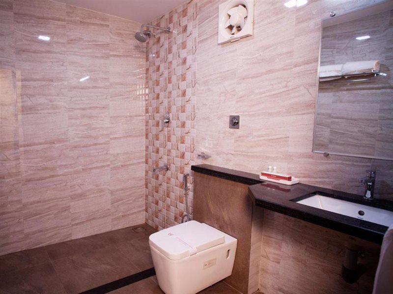 Hotel Mahalakshmi Residency Kolluru Exterior photo
